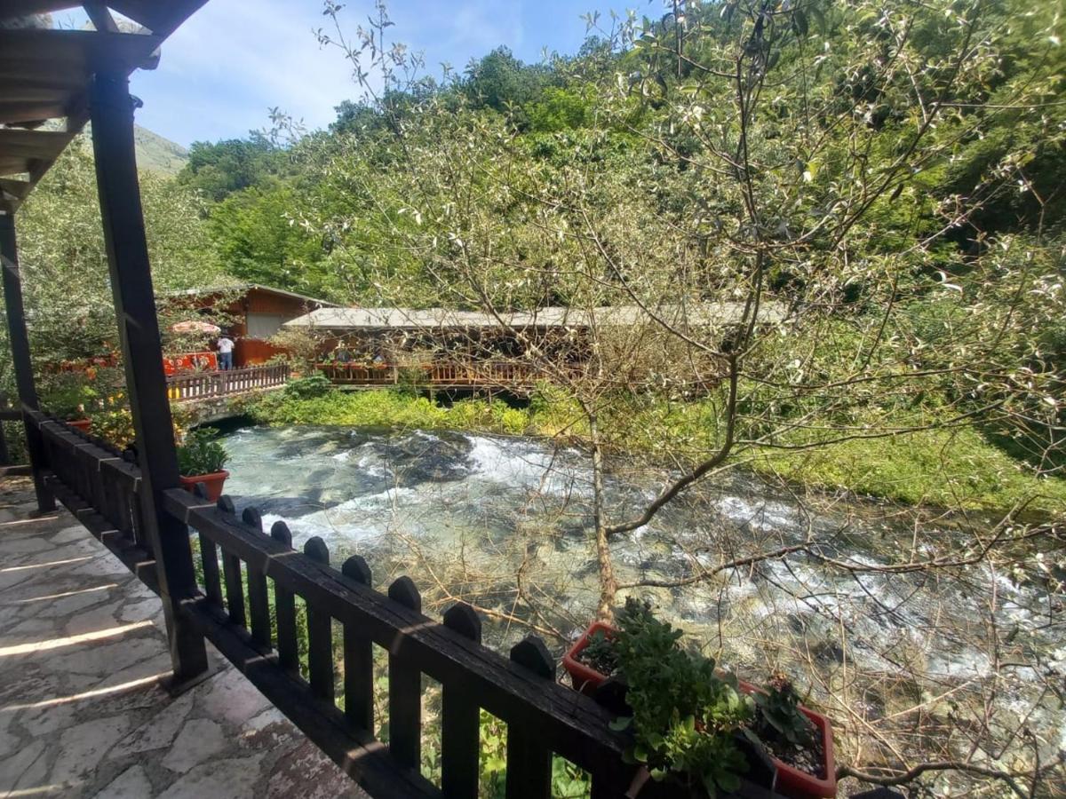 Villa Syri Kalter Саранде Екстериор снимка