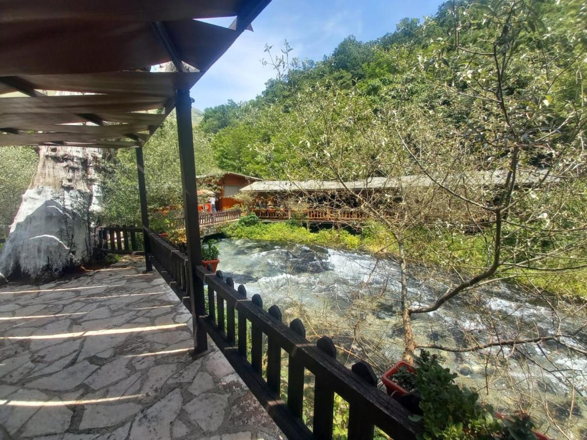 Villa Syri Kalter Саранде Екстериор снимка